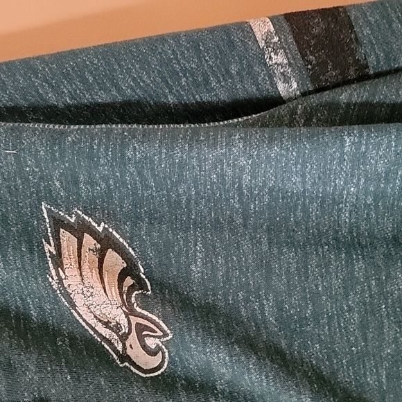 Women's Eagles Hoodie - Picture 3 of 6